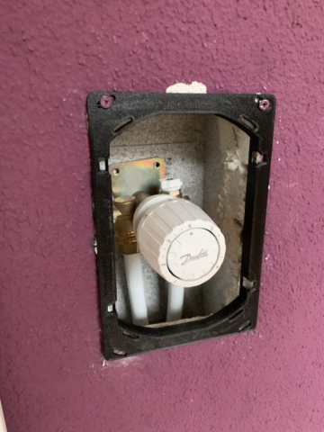 Thermostat mit Ersatzhalterung